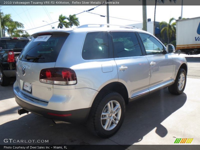 Reflex Silver Metallic / Anthracite 2010 Volkswagen Touareg VR6 FSI 4XMotion