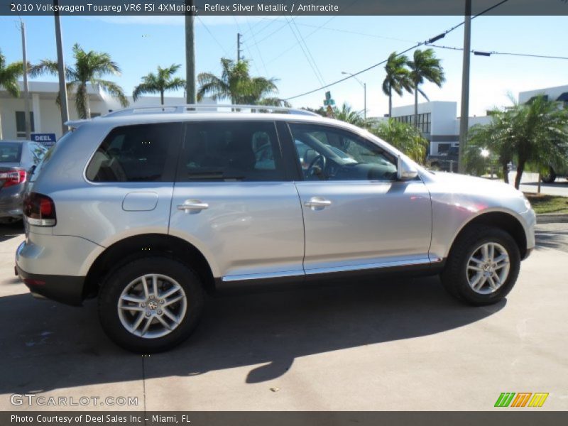 Reflex Silver Metallic / Anthracite 2010 Volkswagen Touareg VR6 FSI 4XMotion
