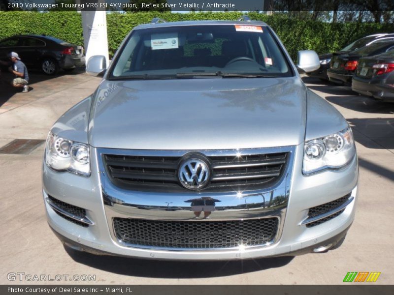 Reflex Silver Metallic / Anthracite 2010 Volkswagen Touareg VR6 FSI 4XMotion