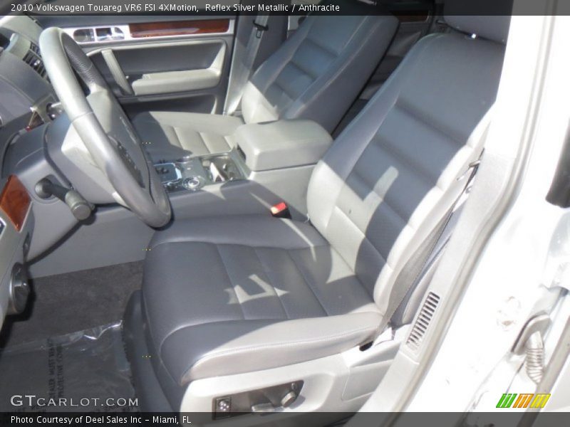 Reflex Silver Metallic / Anthracite 2010 Volkswagen Touareg VR6 FSI 4XMotion