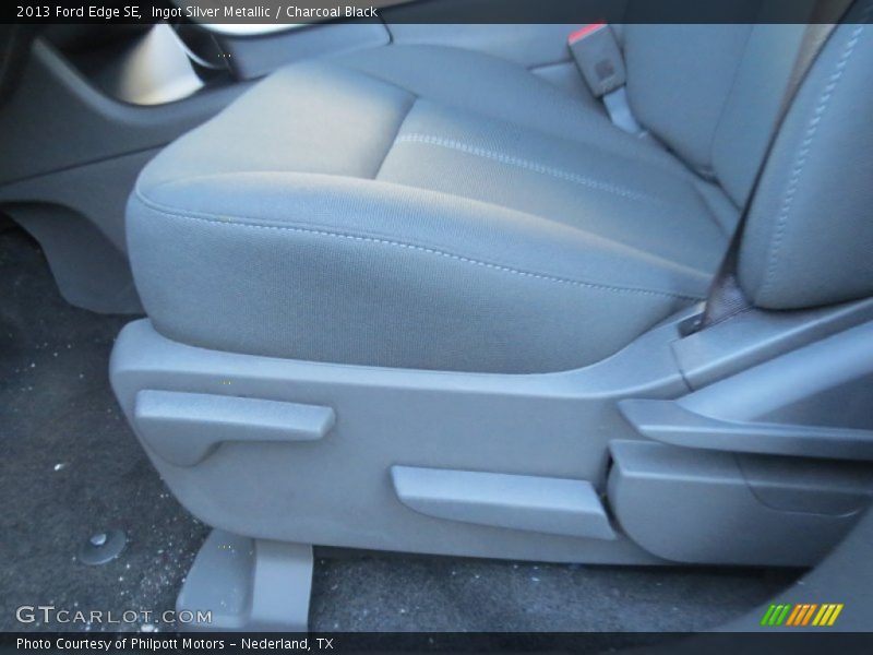 Ingot Silver Metallic / Charcoal Black 2013 Ford Edge SE