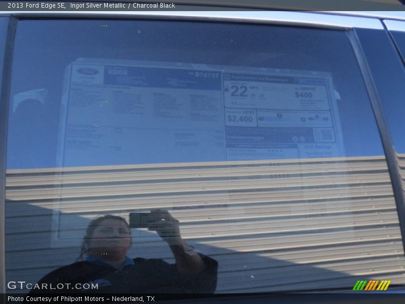 Ingot Silver Metallic / Charcoal Black 2013 Ford Edge SE