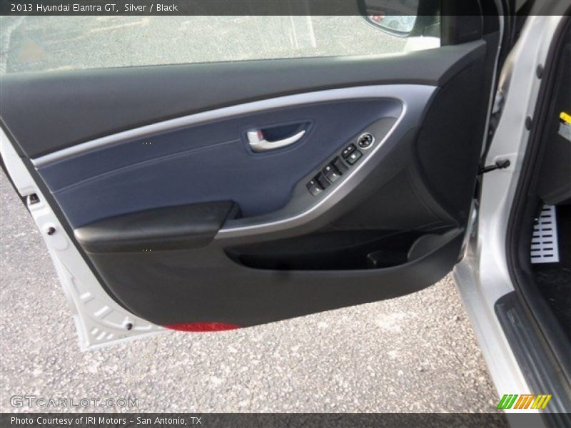Silver / Black 2013 Hyundai Elantra GT