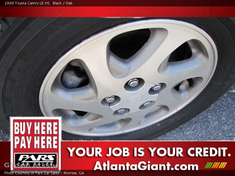 Black / Oak 1999 Toyota Camry LE V6