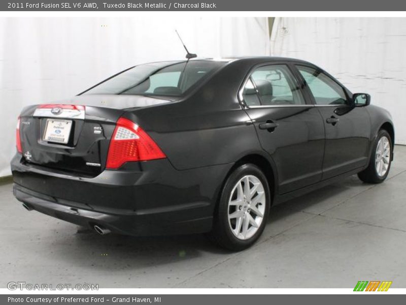 Tuxedo Black Metallic / Charcoal Black 2011 Ford Fusion SEL V6 AWD