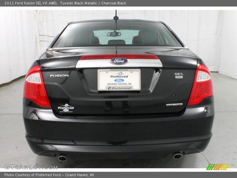 Tuxedo Black Metallic / Charcoal Black 2011 Ford Fusion SEL V6 AWD