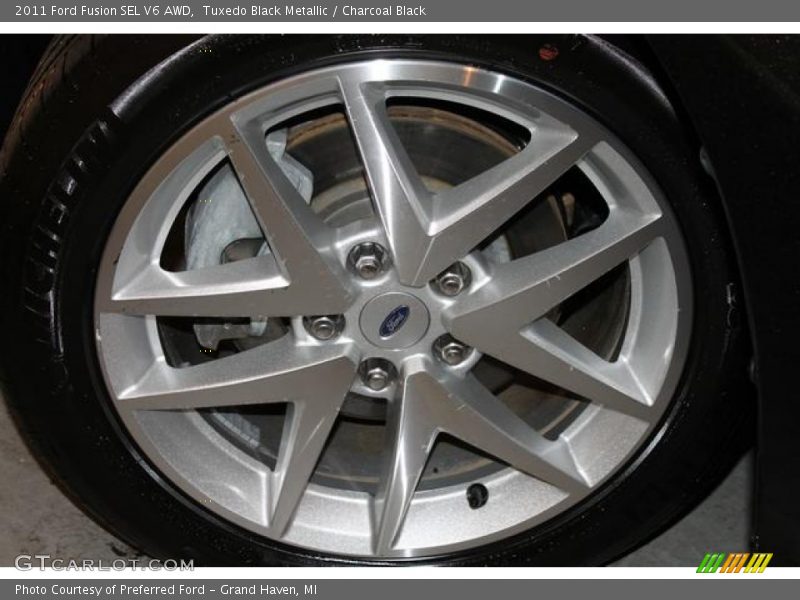 Tuxedo Black Metallic / Charcoal Black 2011 Ford Fusion SEL V6 AWD