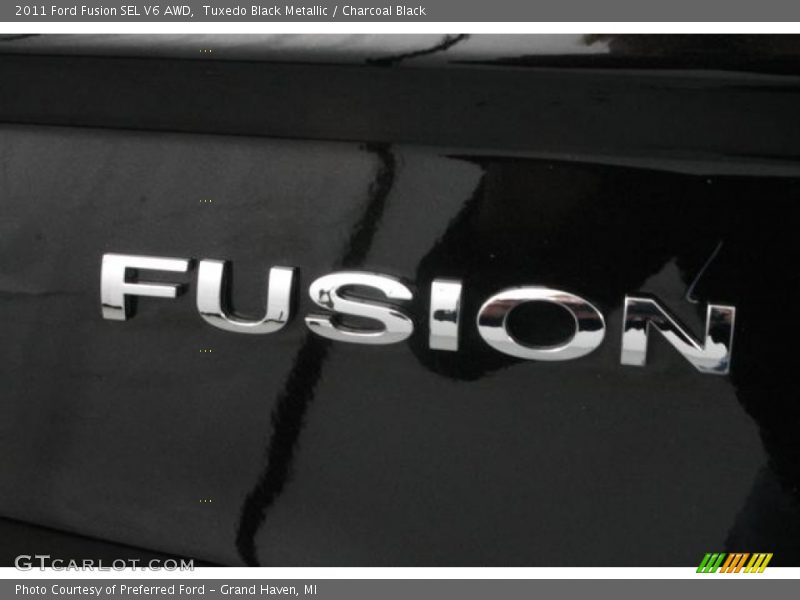 Tuxedo Black Metallic / Charcoal Black 2011 Ford Fusion SEL V6 AWD