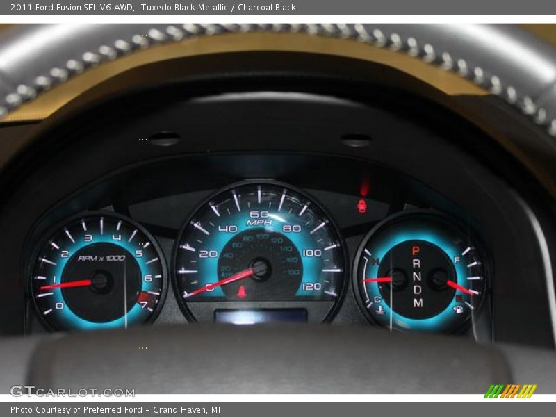 Tuxedo Black Metallic / Charcoal Black 2011 Ford Fusion SEL V6 AWD