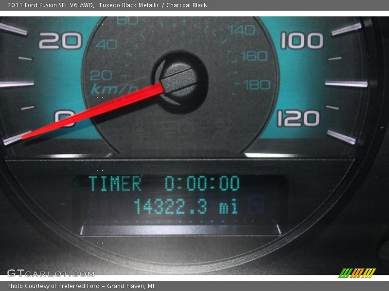 Tuxedo Black Metallic / Charcoal Black 2011 Ford Fusion SEL V6 AWD