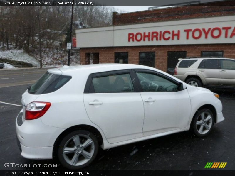 Super White / Ash Gray 2009 Toyota Matrix S AWD