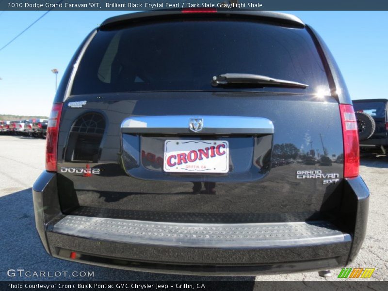 Brilliant Black Crystal Pearl / Dark Slate Gray/Light Shale 2010 Dodge Grand Caravan SXT