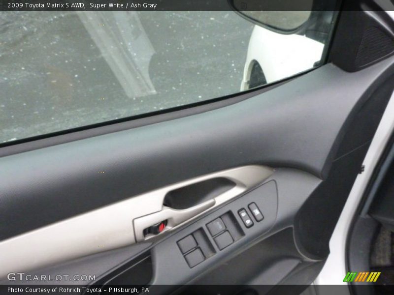 Super White / Ash Gray 2009 Toyota Matrix S AWD