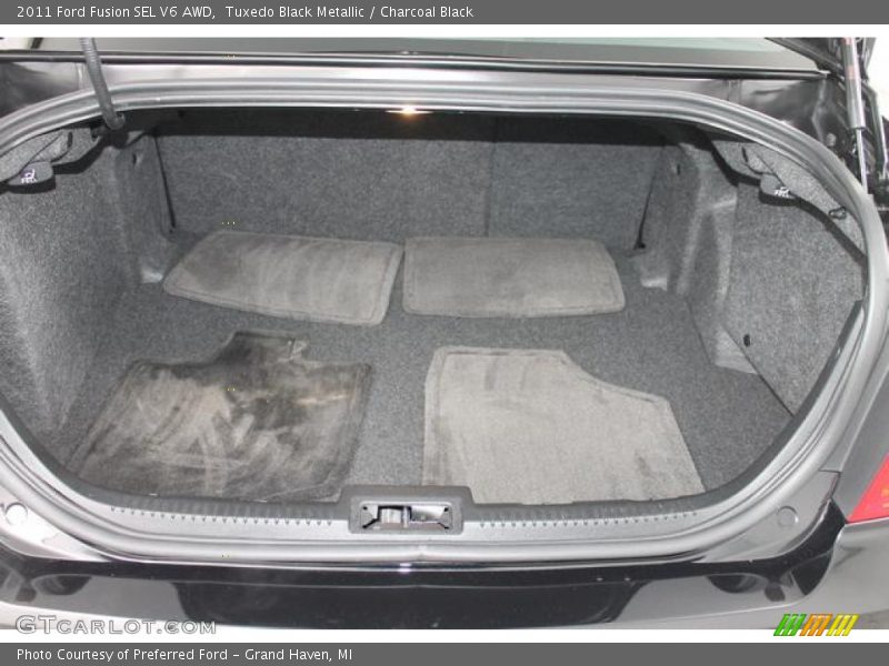 Tuxedo Black Metallic / Charcoal Black 2011 Ford Fusion SEL V6 AWD