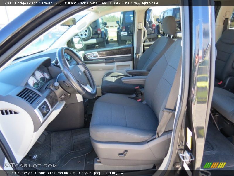 Brilliant Black Crystal Pearl / Dark Slate Gray/Light Shale 2010 Dodge Grand Caravan SXT