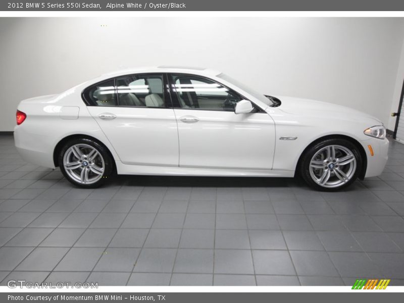 Alpine White / Oyster/Black 2012 BMW 5 Series 550i Sedan