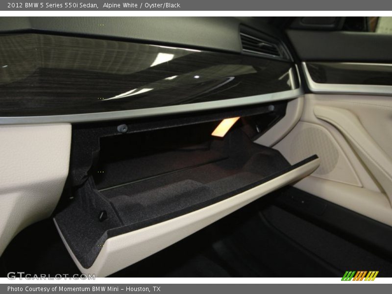 Alpine White / Oyster/Black 2012 BMW 5 Series 550i Sedan
