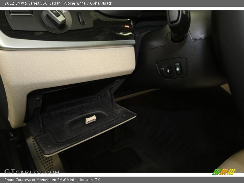 Alpine White / Oyster/Black 2012 BMW 5 Series 550i Sedan