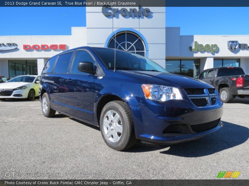 True Blue Pearl / Black/Light Graystone 2013 Dodge Grand Caravan SE