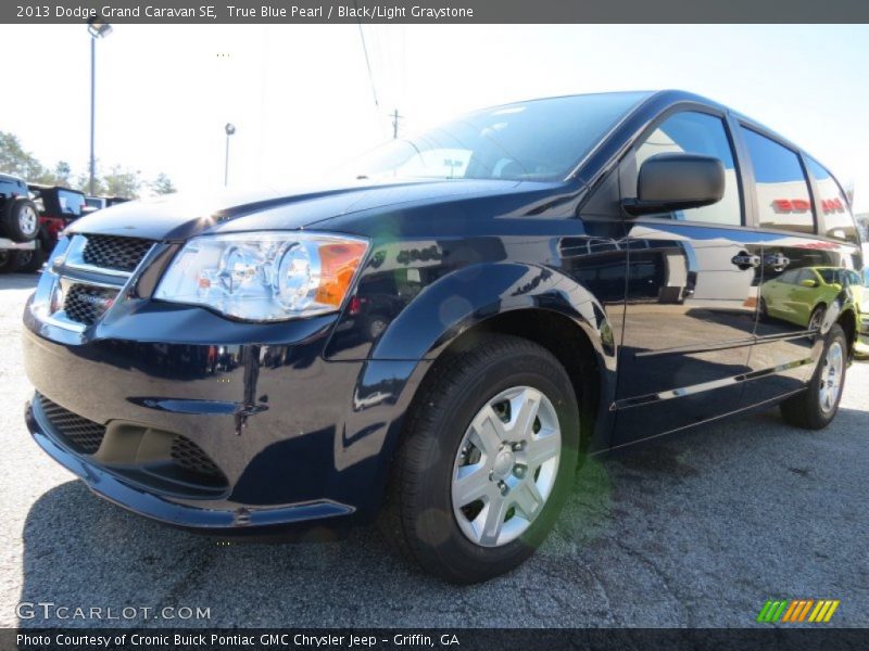True Blue Pearl / Black/Light Graystone 2013 Dodge Grand Caravan SE