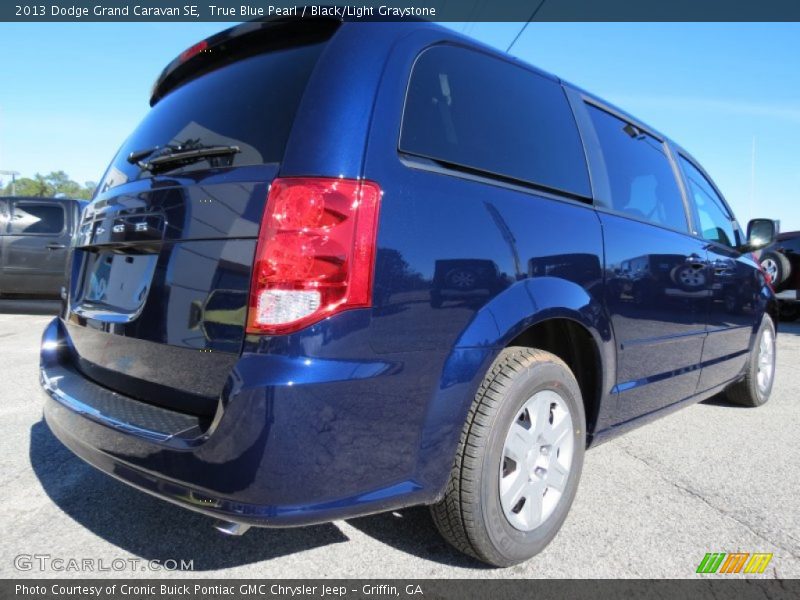 True Blue Pearl / Black/Light Graystone 2013 Dodge Grand Caravan SE