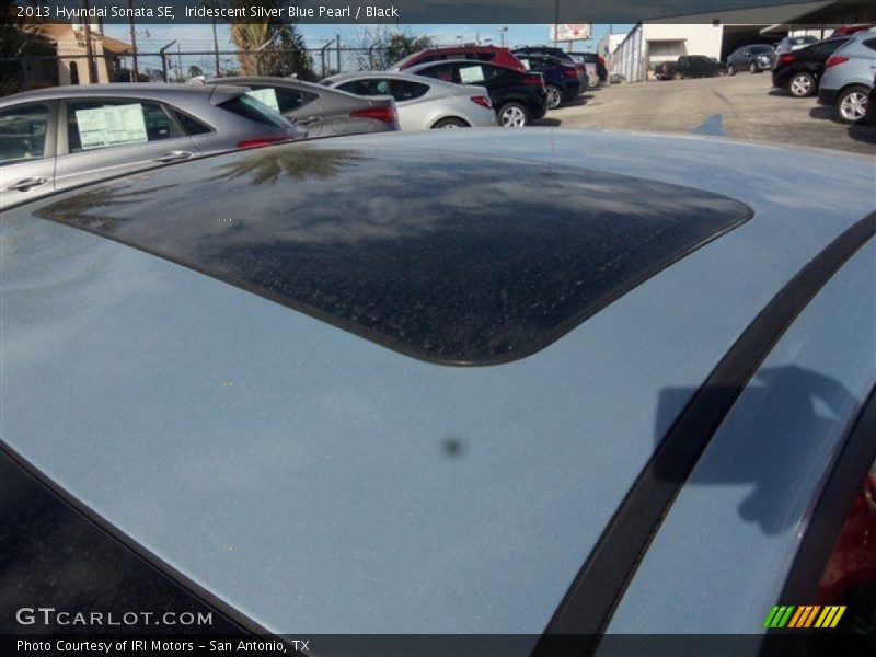 Iridescent Silver Blue Pearl / Black 2013 Hyundai Sonata SE