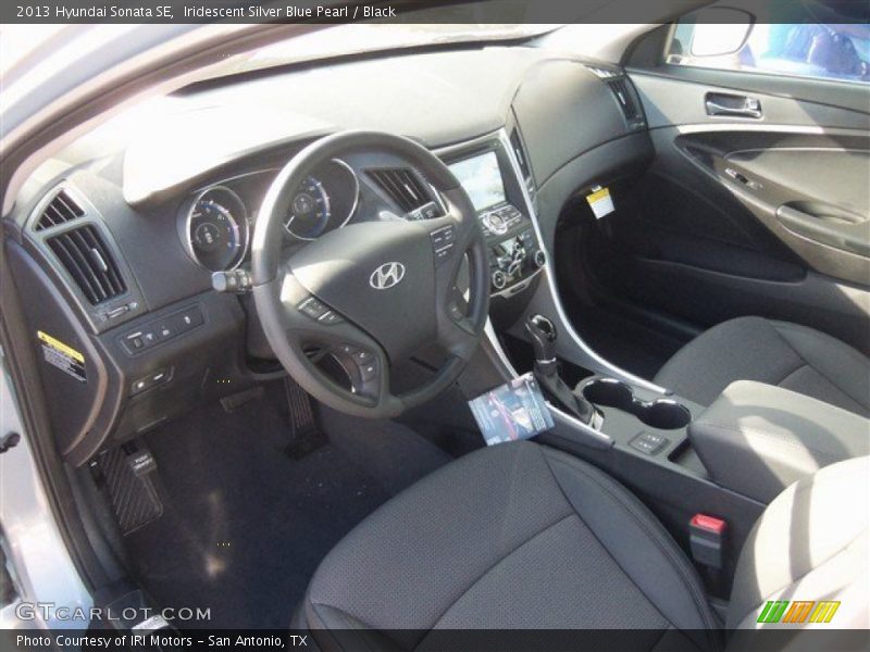 Iridescent Silver Blue Pearl / Black 2013 Hyundai Sonata SE