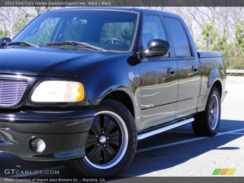 Black / Black 2001 Ford F150 Harley-Davidson SuperCrew