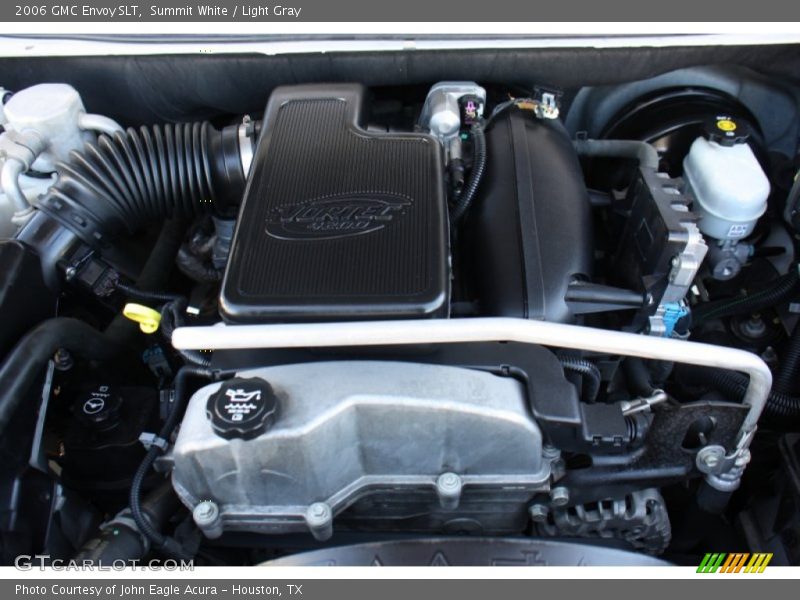 Summit White / Light Gray 2006 GMC Envoy SLT