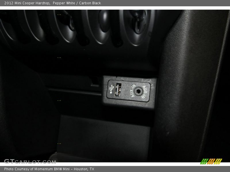 Pepper White / Carbon Black 2012 Mini Cooper Hardtop