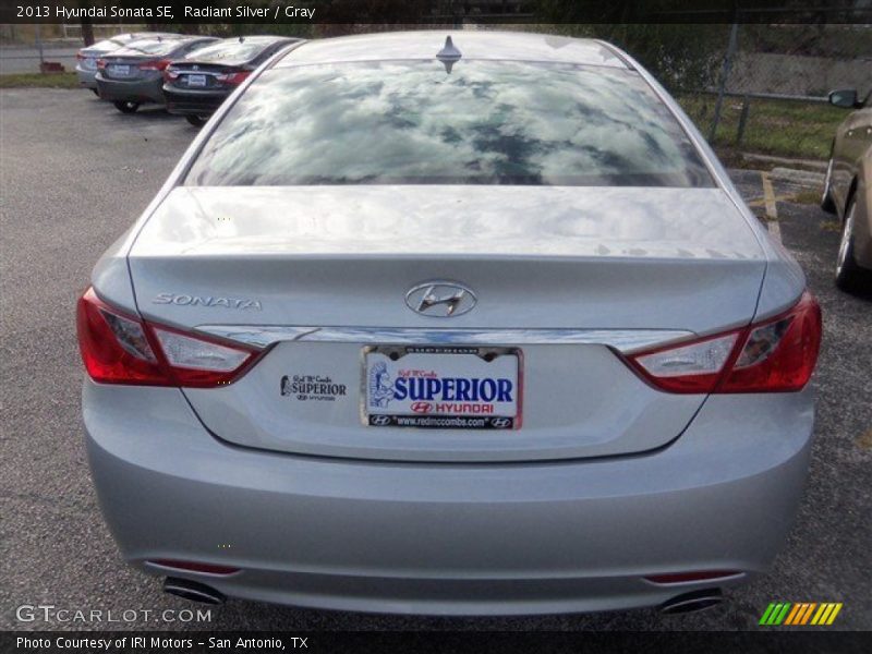 Radiant Silver / Gray 2013 Hyundai Sonata SE