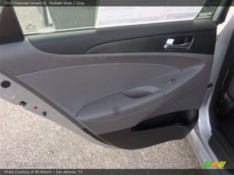 Radiant Silver / Gray 2013 Hyundai Sonata SE