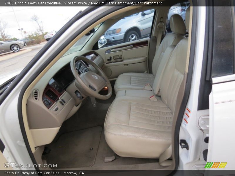 Front Seat of 2003 Town Car Executive