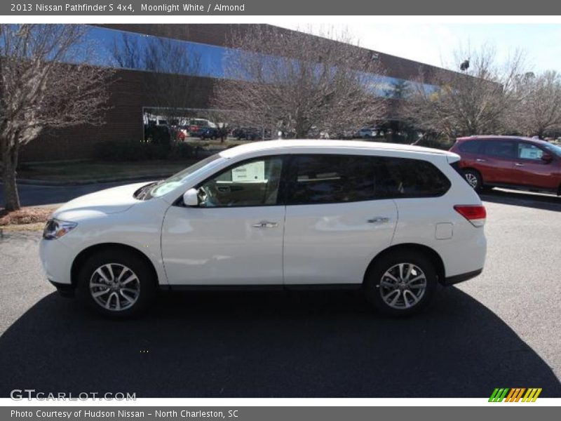 Moonlight White / Almond 2013 Nissan Pathfinder S 4x4