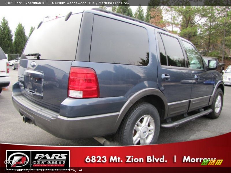 Medium Wedgewood Blue / Medium Flint Grey 2005 Ford Expedition XLT
