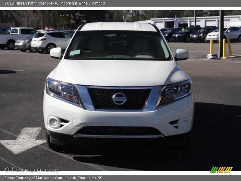 Moonlight White / Almond 2013 Nissan Pathfinder S 4x4