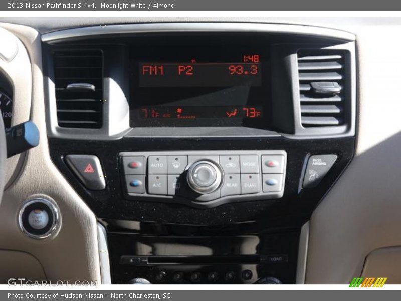 Moonlight White / Almond 2013 Nissan Pathfinder S 4x4
