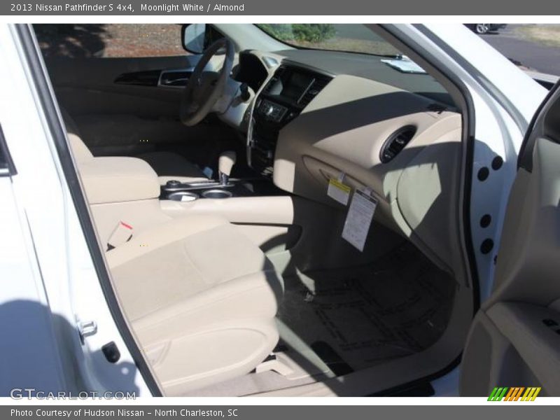 Moonlight White / Almond 2013 Nissan Pathfinder S 4x4