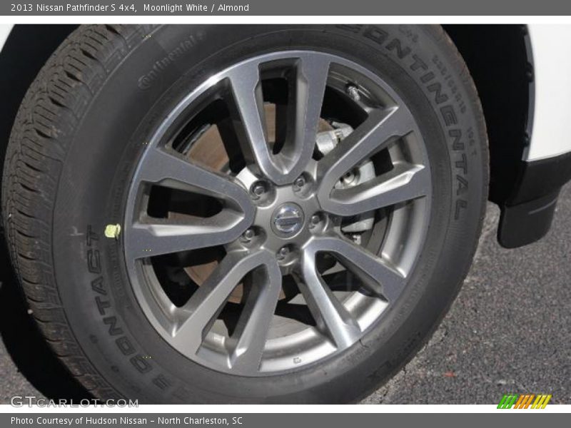 Moonlight White / Almond 2013 Nissan Pathfinder S 4x4