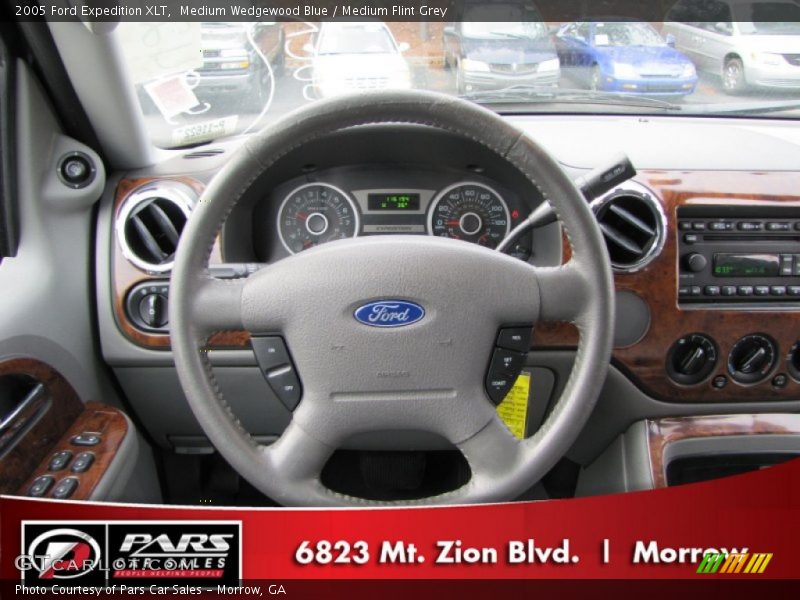 Medium Wedgewood Blue / Medium Flint Grey 2005 Ford Expedition XLT