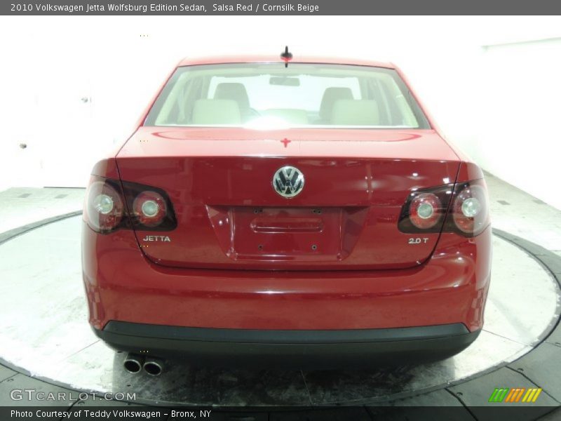 Salsa Red / Cornsilk Beige 2010 Volkswagen Jetta Wolfsburg Edition Sedan