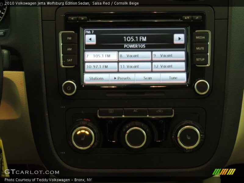 Salsa Red / Cornsilk Beige 2010 Volkswagen Jetta Wolfsburg Edition Sedan