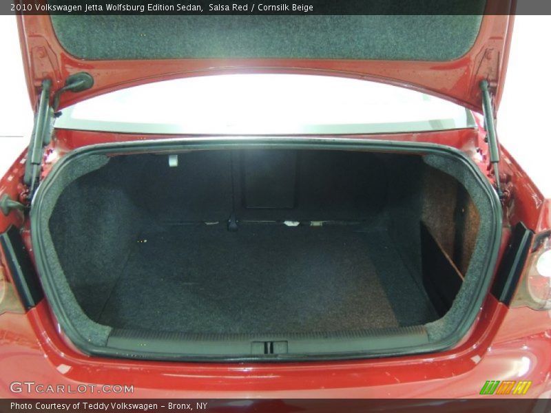 Salsa Red / Cornsilk Beige 2010 Volkswagen Jetta Wolfsburg Edition Sedan
