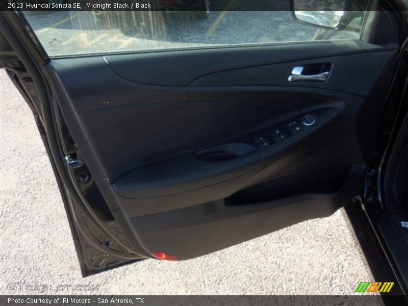 Midnight Black / Black 2013 Hyundai Sonata SE