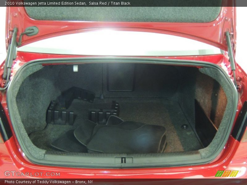 Salsa Red / Titan Black 2010 Volkswagen Jetta Limited Edition Sedan