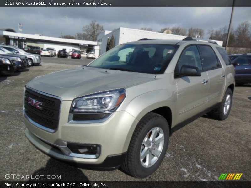Front 3/4 View of 2013 Acadia SLE