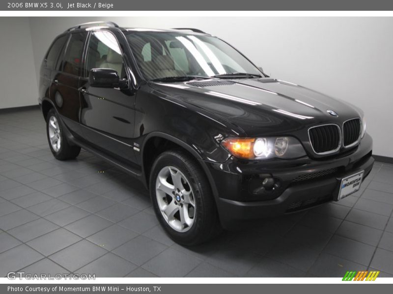 Front 3/4 View of 2006 X5 3.0i