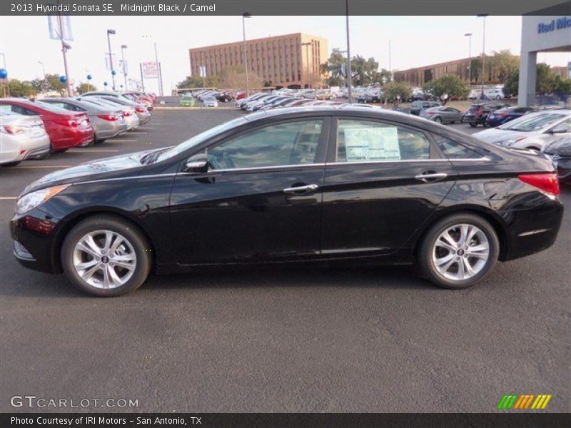Midnight Black / Camel 2013 Hyundai Sonata SE