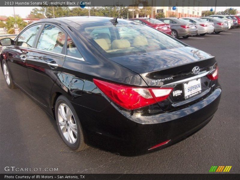 Midnight Black / Camel 2013 Hyundai Sonata SE