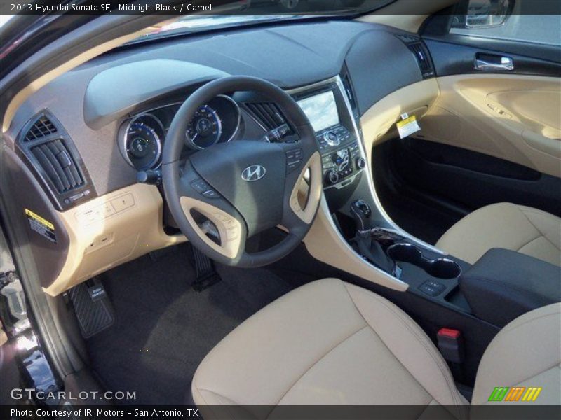 Midnight Black / Camel 2013 Hyundai Sonata SE